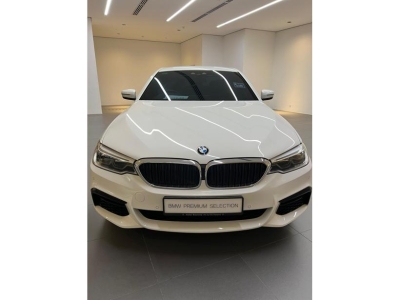 BMW 5 Series  (2018)
