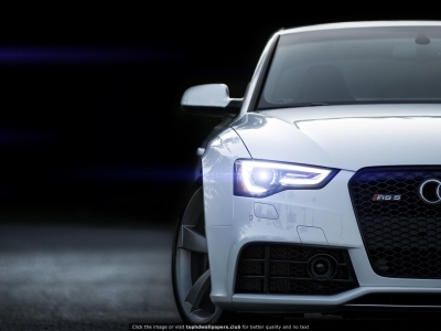 Audi A4  (2022)